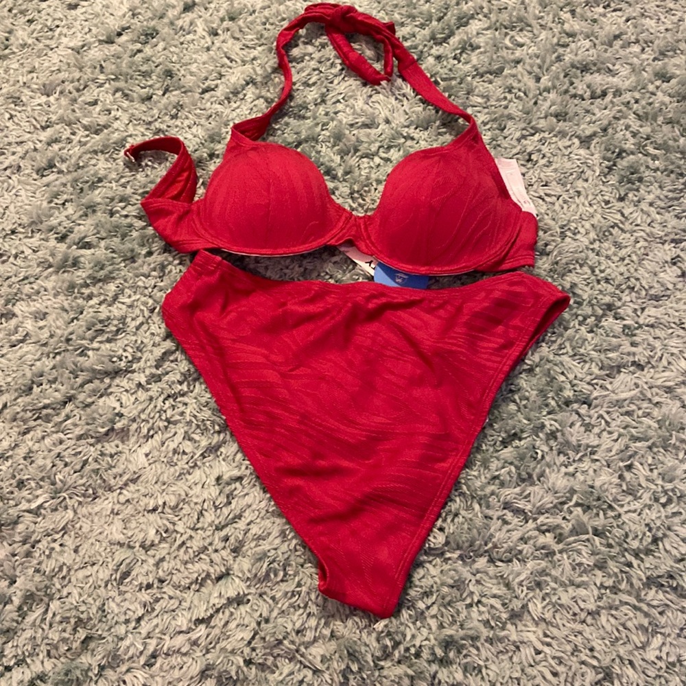 💦 30% Off Swim suit SALE! NEW CUPSHE BIKINI. Size Medium
